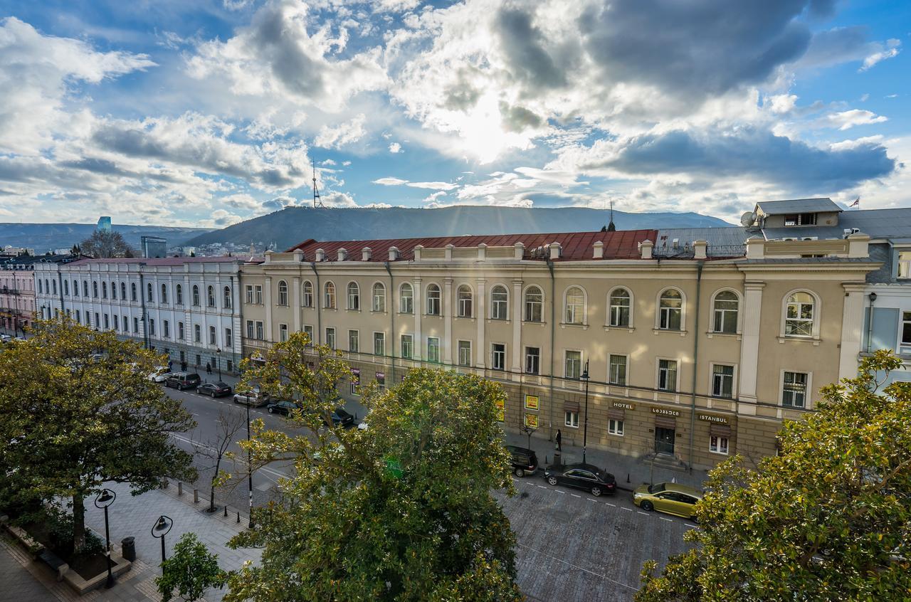 Luxury Apartments On Central Avenue Tbilisi Eksteriør bilde